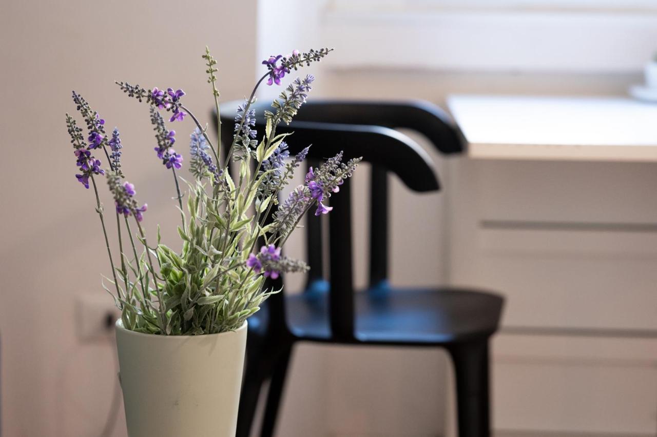 Cozy Apartment Near Navigli Milaan Buitenkant foto